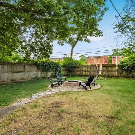 Large 5 Bedroom House Next To Osu, Sleeps 16-2
